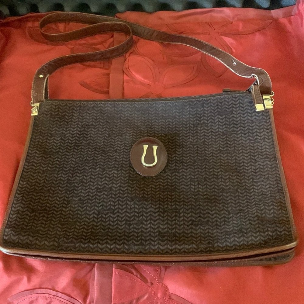 Caggiano Italian suede leather bag.